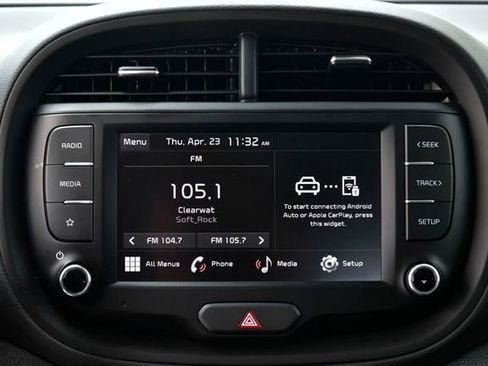 Certified 2025 Kia Soul LX w/ LX Technology Package FWD image 18
