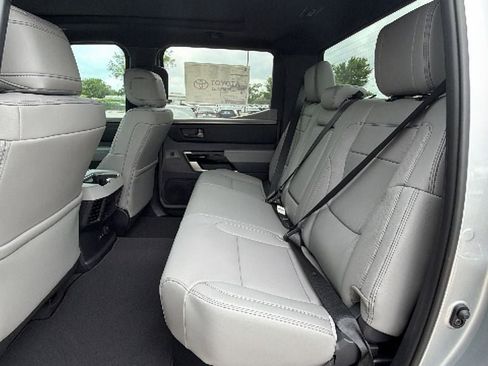 New 2026 Toyota Tundra Limited AWD/4WD image 31