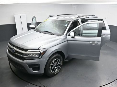 Certified 2024 Ford Expedition XLT AWD/4WD image 39