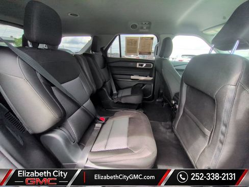 Used 2023 Ford Explorer XLT AWD/4WD image 19