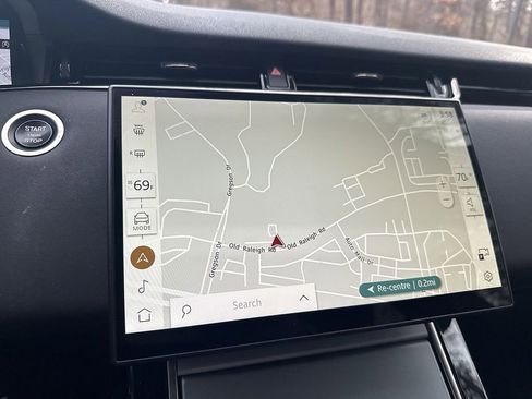 Used 2024 Land Rover Range Rover Evoque S image 11