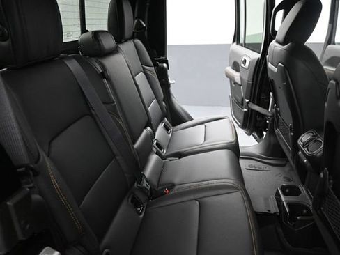 New 2026 Jeep Gladiator Sport AWD/4WD image 15
