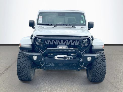 Used 2023 Jeep Gladiator Overland w/ LED Lighting Group AWD/4WD image 2