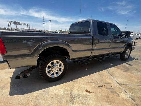 Used 2016 Ford F250 XLT AWD/4WD image 5