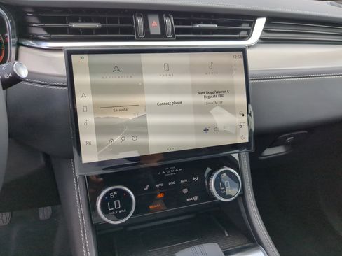 New 2026 Jaguar F-PACE R-Dynamic S image 22