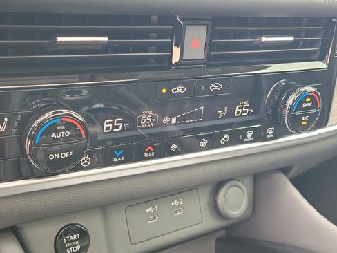 New 2026 Nissan Rogue Platinum image 30