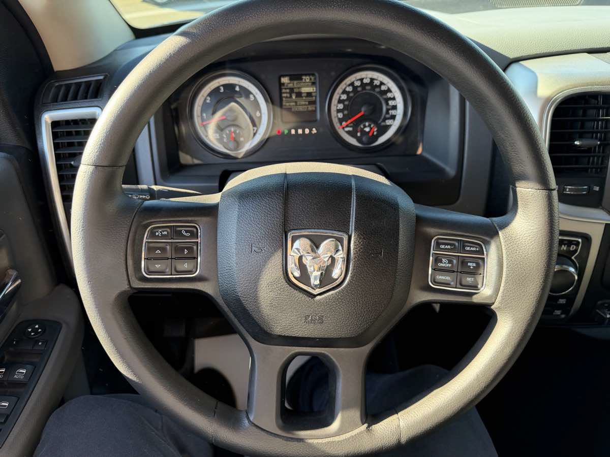Used 2018 RAM 1500 Classic SLT AWD/4WD image 24