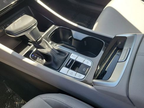 Used 2025 Hyundai Tucson SEL FWD image 16