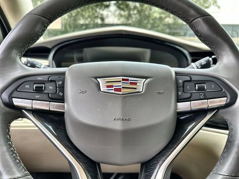 Used 2021 Cadillac XT6 Premium Luxury FWD image 33
