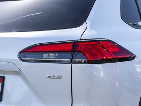 Certified 2023 Toyota Corolla Cross XLE w/ Convenience Package image 26