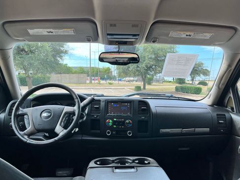 Used 2009 Chevrolet Silverado 1500 LT w/ Texas Edition image 19