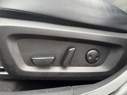 Used 2024 Mitsubishi Outlander SE image 13