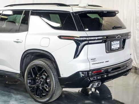 Certified 2024 Chevrolet Traverse RS w/ LPO, Floor Liner Package AWD/4WD image 10