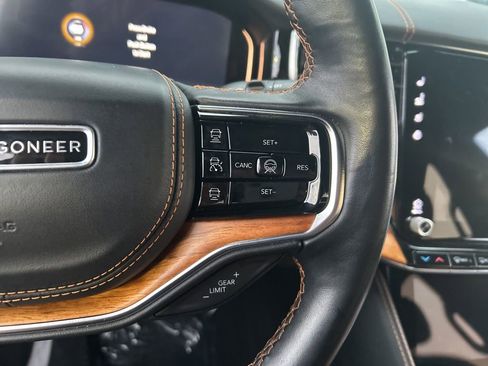 Used 2022 Jeep Grand Wagoneer Series III w/ Flexible Seating Group image 16