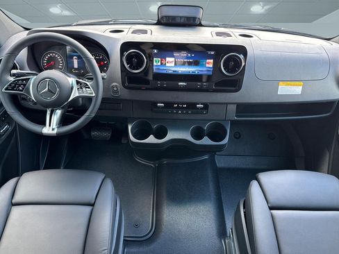 New 2026 Mercedes-Benz Sprinter 2500 image 14