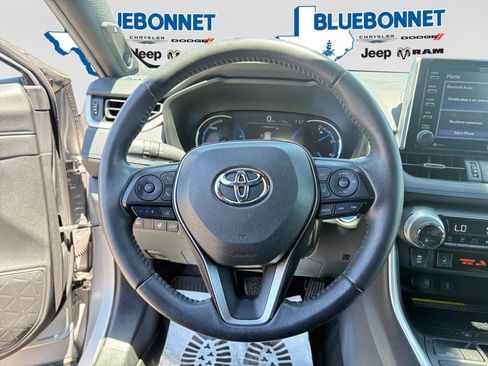 Used 2020 Toyota RAV4 XSE AWD/4WD image 13
