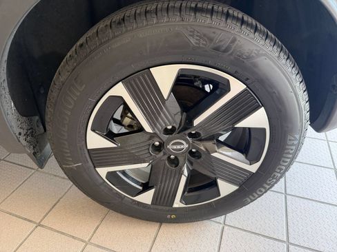 Used 2026 Nissan Kicks SV w/ Cold Weather Package AWD/4WD image 24