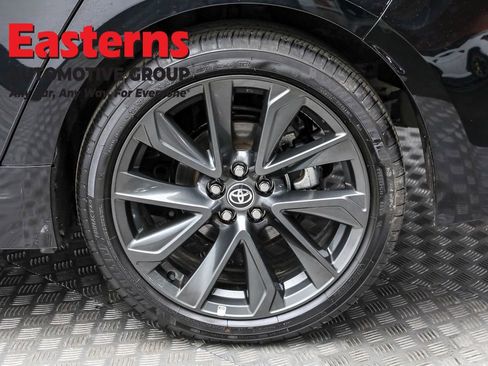 Used 2025 Toyota Corolla SE image 8