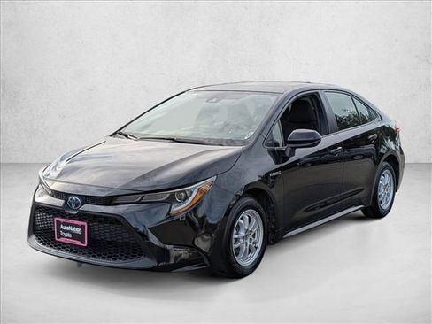 Used 2020 Toyota Corolla LE image 1