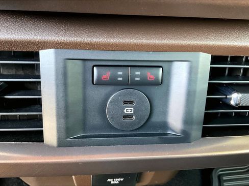 Used 2025 Ford F150 King Ranch w/ FX4 Off-Road Package AWD/4WD image 32