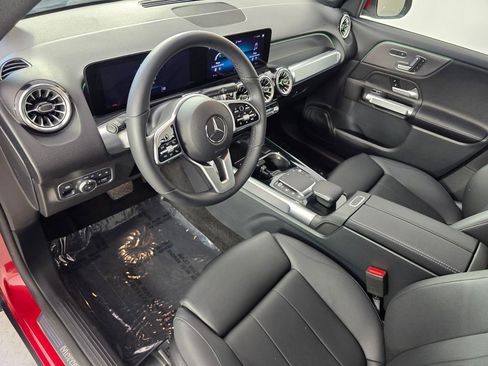 Certified 2022 Mercedes-Benz GLB 250 image 10