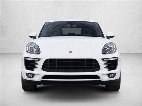 Used 2018 Porsche Macan AWD/4WD image 2