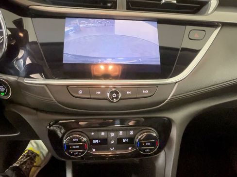 Used 2022 Buick Encore GX Select w/ Sport Touring Package FWD image 39