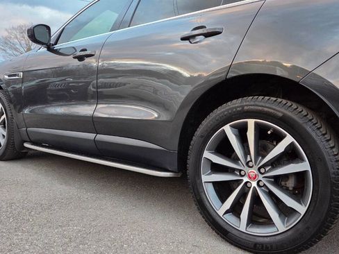 Used 2017 Jaguar F-PACE Prestige image 10