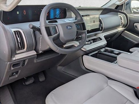 New 2026 Ford Expedition Active RWD image 6
