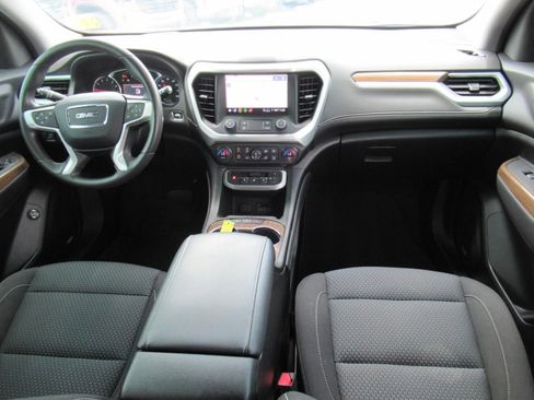 Used 2023 GMC Acadia SLE w/ Driver Convenience Package FWD image 12