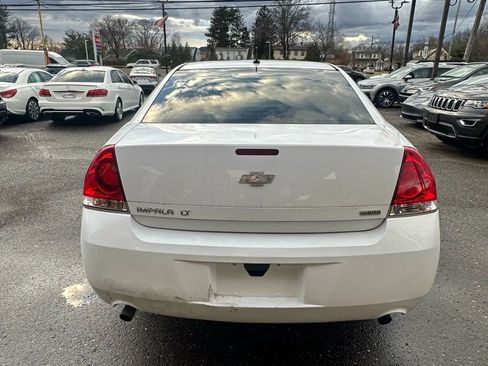 Used 2016 Chevrolet Impala LT w/ LT Sunroof Package image 6