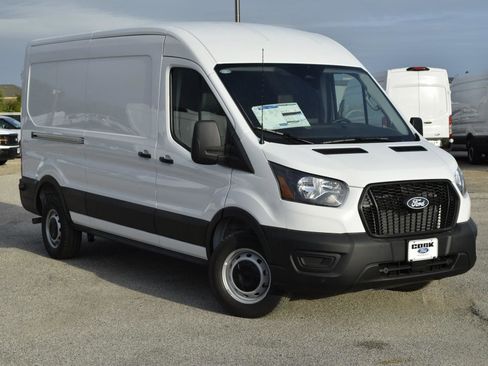 New 2026 Ford Transit 250 148 Medium Roof w/ Load Area Protection Package image 3