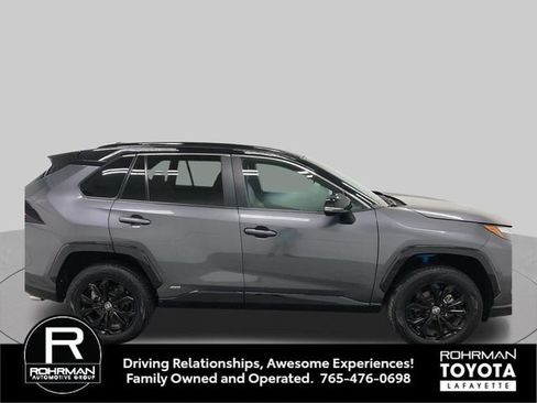 Used 2023 Toyota RAV4 XSE AWD/4WD image 8