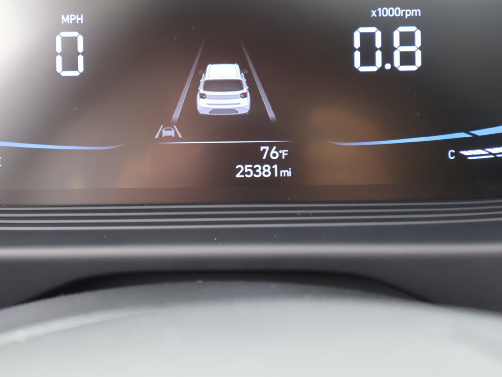 Used 2025 Hyundai Venue SEL FWD image 30