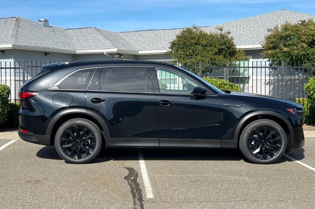 New 2026 MAZDA CX-90 Plug-In Hybrid w/Premium Sport AWD/4WD image 3