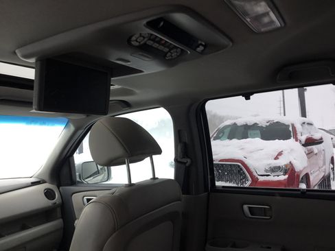 Used 2013 Honda Pilot Touring image 21