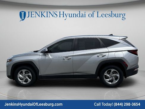 Certified 2024 Hyundai Tucson SE FWD image 9