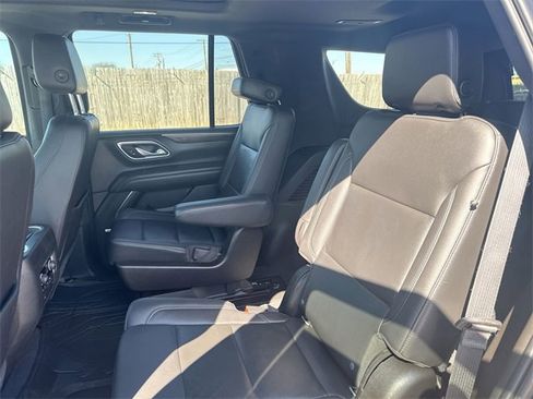 Used 2021 Chevrolet Tahoe Z71 w/ Z71 Signature Package image 28