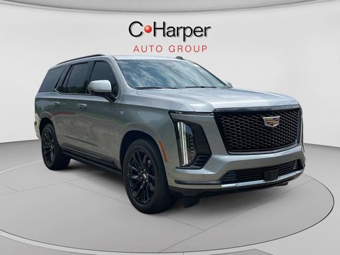 Certified 2025 Cadillac Escalade Sport Platinum AWD/4WD image 1