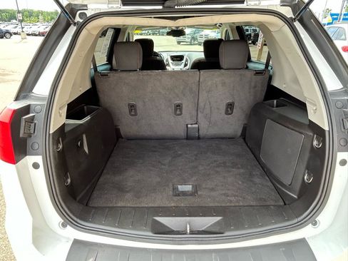 Used 2015 GMC Terrain SLE FWD image 17