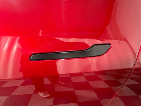 Used 2024 Tesla Model Y Long Range image 14