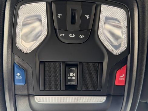 Used 2024 RAM 1500 Big Horn AWD/4WD image 18