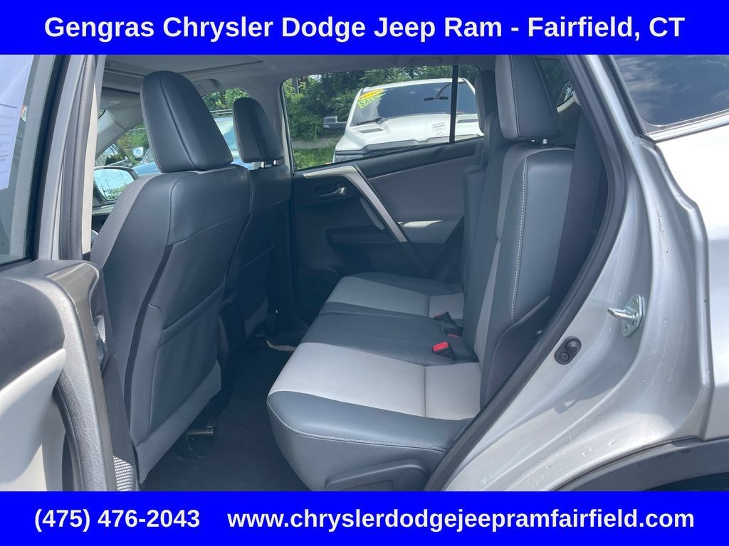 Used 2015 Toyota RAV4 Limited AWD/4WD image 39