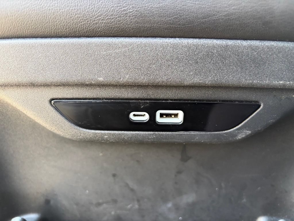 Certified 2025 Chrysler Pacifica Select FWD image 15