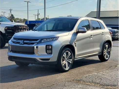 Used 2025 Mitsubishi Outlander Sport SE AWD/4WD image 5