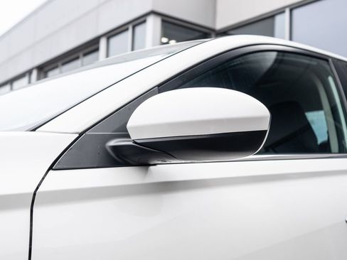 Used 2023 Nissan Altima 2.5 SV image 12