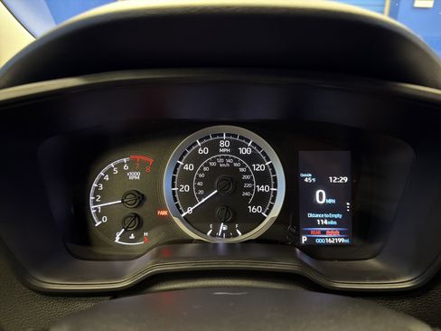 Used 2020 Toyota Corolla LE image 17