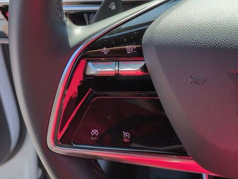 Certified 2024 Cadillac Lyriq Tech RWD image 28