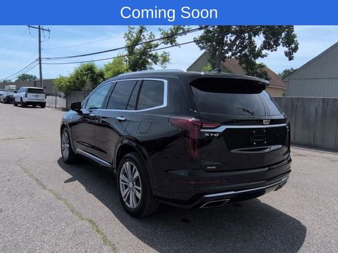 Used 2023 Cadillac XT6 Premium Luxury AWD/4WD image 4