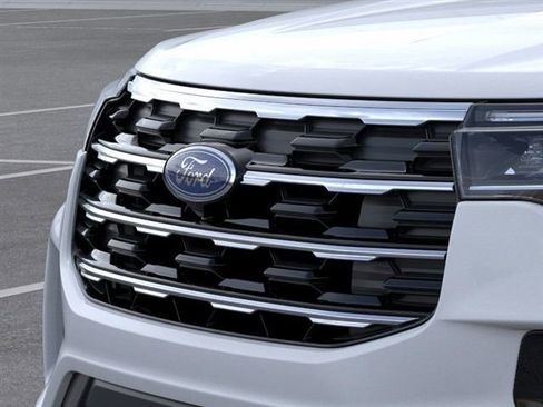 New 2026 Ford Explorer Active w/ Active Comfort Package image 17